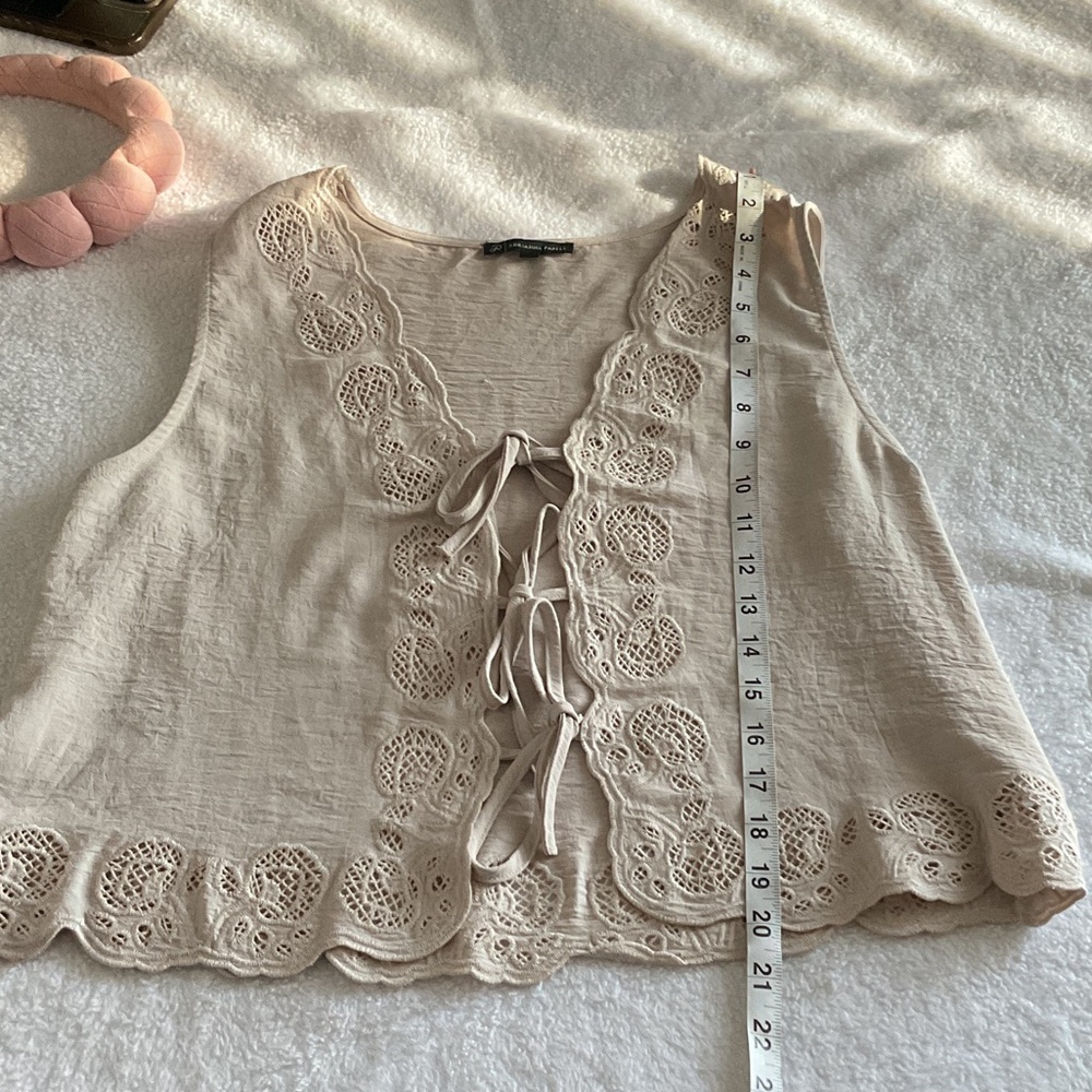 Adrianna Papell Cream Lace Detail Blouse - Picture 3 of 7